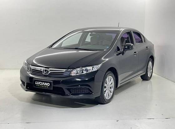 HONDA CIVIC 1.8 LXS 16V FLEX 4P MANUAL HONDA CIVIC 1.8 LXS 16V FLEX 4P MANUAL